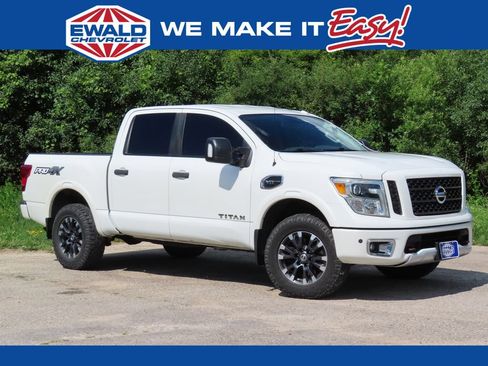 Used 2017 Nissan Titan PRO-4X w/ Pro-4x Convenience Package AWD/4WD image 1