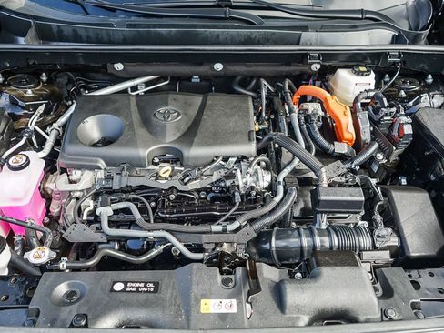 Used 2023 Toyota RAV4 LE image 29