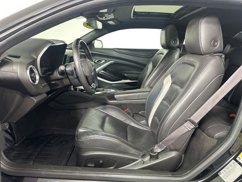 Used 2017 Chevrolet Camaro LT image 19