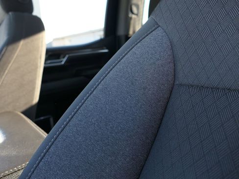 Used 2025 Chevrolet Silverado 1500 LT image 13