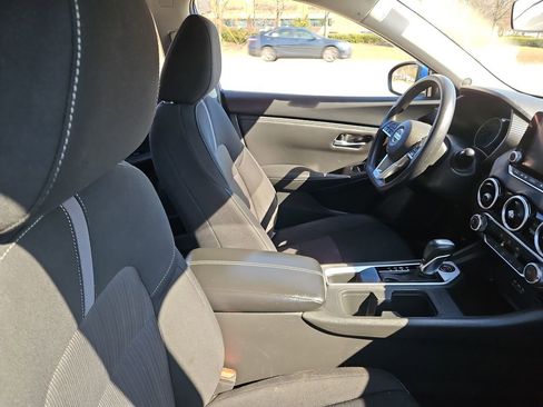 Used 2023 Nissan Sentra SV image 9