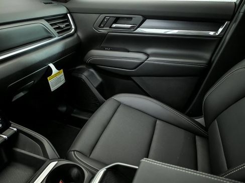 New 2026 GMC Terrain Elevation w/ Elevation Premium Package image 17