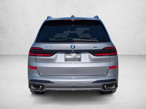 Certified 2026 BMW X7 xDrive40i w/ M Sport Package AWD/4WD image 7