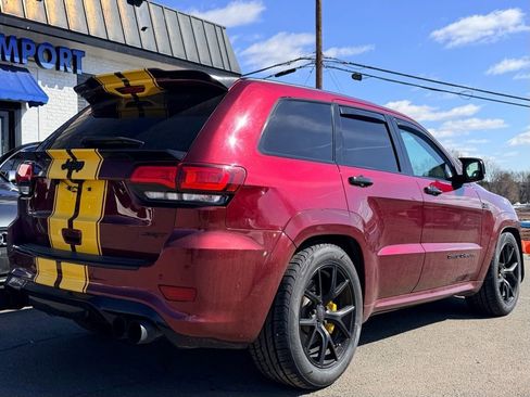 Used 2018 Jeep Grand Cherokee SRT image 3