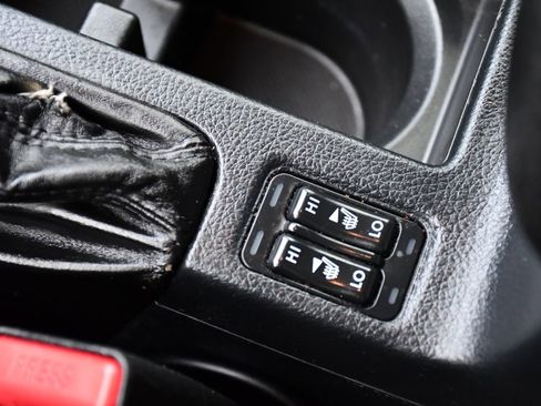 Used 2015 Subaru Impreza 2.0i Sport Premium image 8