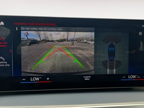 Used 2023 BMW i4 eDrive40 w/ M Sport Package image 17