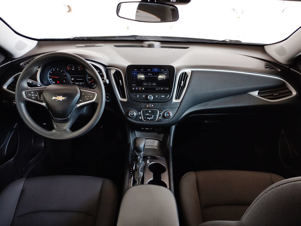 Used 2024 Chevrolet Malibu LS FWD image 35