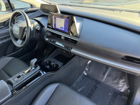 Used 2023 Toyota Prius Limited image 7