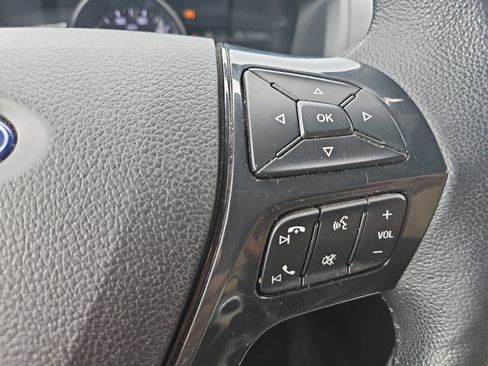 Used 2017 Ford Explorer XLT w/ Equipment Group 202A FWD image 26