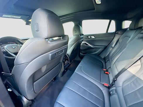 Certified 2022 BMW X6 xDrive40i w/ Premium Package image 27