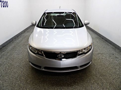 Used 2013 Kia Forte EX FWD image 2