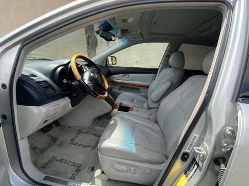 Used 2006 Lexus RX 330 FWD image 5