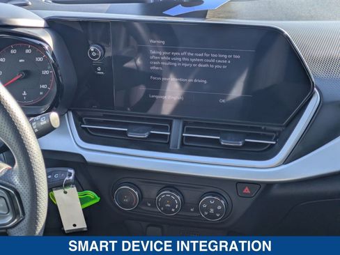 Used 2024 Chevrolet Trax RS w/ Driver Confidence Package image 26