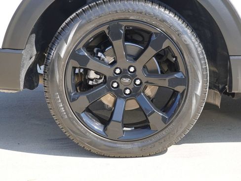 Used 2023 Ford Explorer ST-Line w/ Class IV Trailer Tow Package RWD image 10