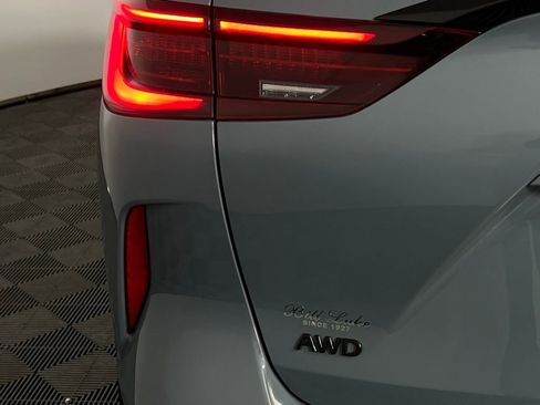 Used 2023 INFINITI QX50 Sport image 12