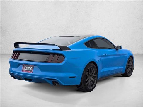 Used 2017 Ford Mustang Coupe image 5
