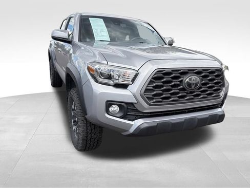 Used 2021 Toyota Tacoma TRD Off-Road w/ Technology Package AWD/4WD image 2