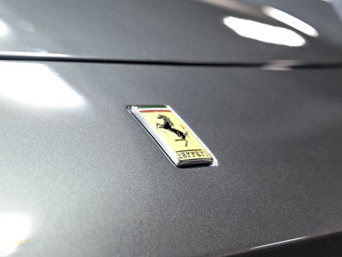 Used 2017 Ferrari GTC4Lusso AWD/4WD image 77