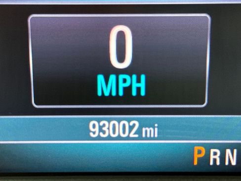 Used 2022 Buick Encore Preferred AWD/4WD image 16