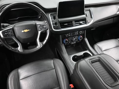 Used 2022 Chevrolet Suburban LT AWD/4WD image 17