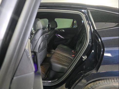 Used 2023 BMW X6 xDrive40i w/ M Sport Package image 16