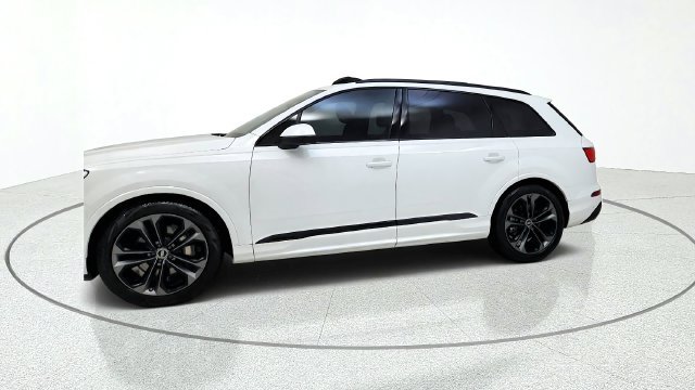 Used 2026 Audi Q7 3.0T Premium Plus w/ Premium Plus Package AWD/4WD image 4