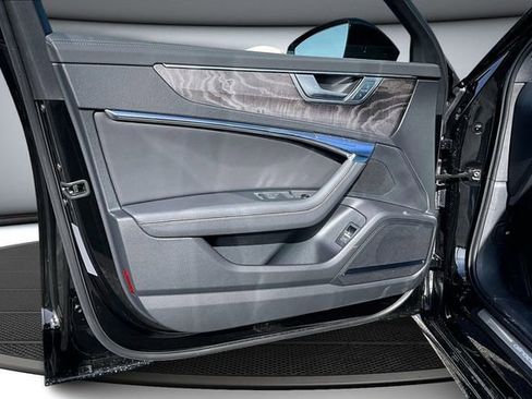 Used 2025 Audi A6 Premium Plus image 20