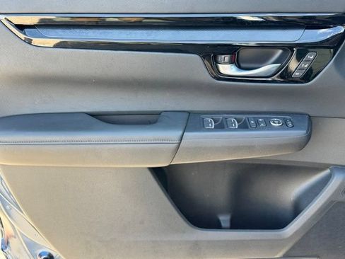 Used 2025 Honda CR-V EX-L image 9