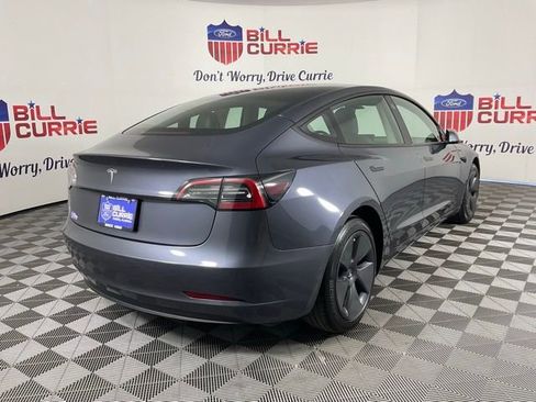 Used 2023 Tesla Model 3 Standard Range image 3