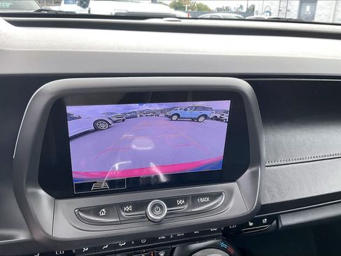 Used 2020 Chevrolet Camaro LT w/ Technology Package RWD image 25