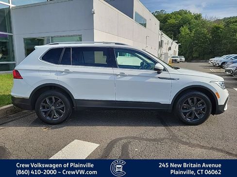 Certified 2024 Volkswagen Tiguan SE AWD/4WD image 33