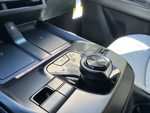 New 2026 Subaru Solterra Premium image 17