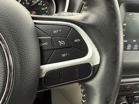 Used 2021 Jeep Compass Latitude w/ Convenience Group image 18