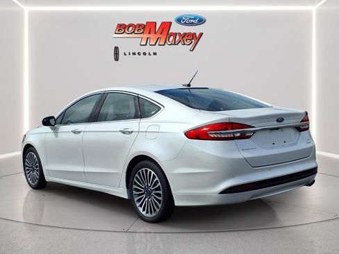 Used 2018 Ford Fusion SE w/ Fusion SE Technology Package image 7