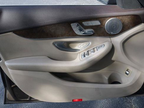 Used 2017 Mercedes-Benz C 300 Sedan w/ Premium 2 Package image 29