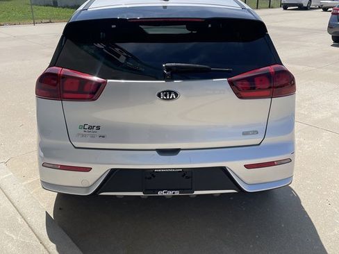 Used 2018 Kia Niro FE image 5