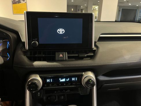 Used 2025 Toyota RAV4 LE image 18
