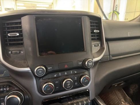 Used 2021 RAM 1500 Big Horn image 8