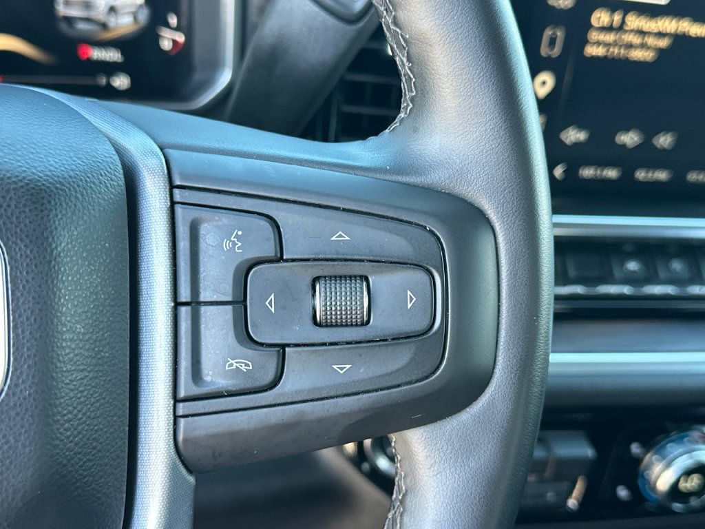 Used 2026 GMC Sierra 1500 SLT RWD image 27