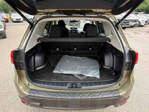 Used 2023 Subaru Forester Premium AWD/4WD image 28