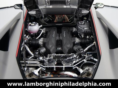 Used 2024 Lamborghini Revuelto image 57