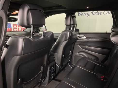 Used 2017 Jeep Grand Cherokee Limited AWD/4WD image 15