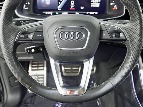 Used 2022 Audi SQ8 Prestige AWD/4WD image 16