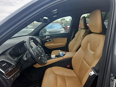 Used 2019 Volvo XC90 T6 Momentum AWD/4WD image 16