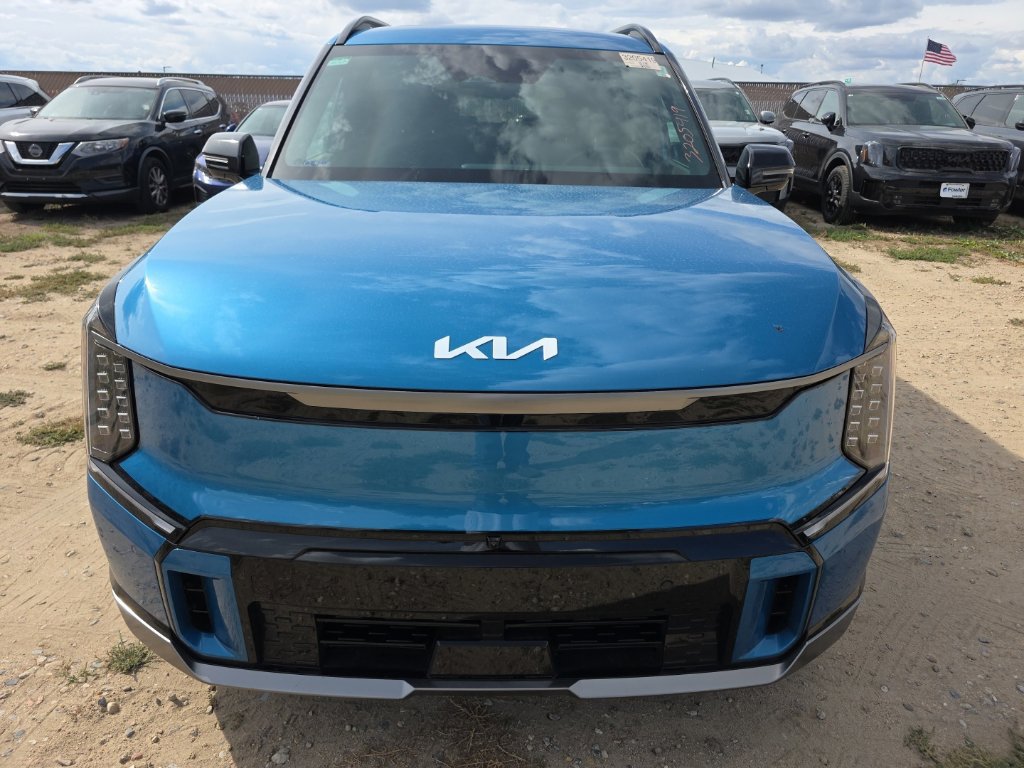 Certified 2024 Kia EV9 GT-Line AWD/4WD image 8
