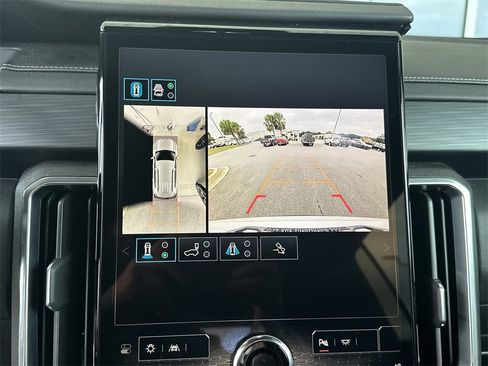 Certified 2025 GMC Acadia Elevation image 27