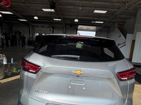 Used 2023 Chevrolet Blazer LT w/ Driver Confidence Package FWD image 12