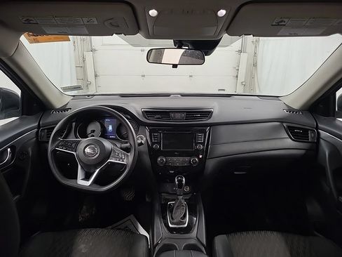 Used 2020 Nissan Rogue SV AWD/4WD image 4