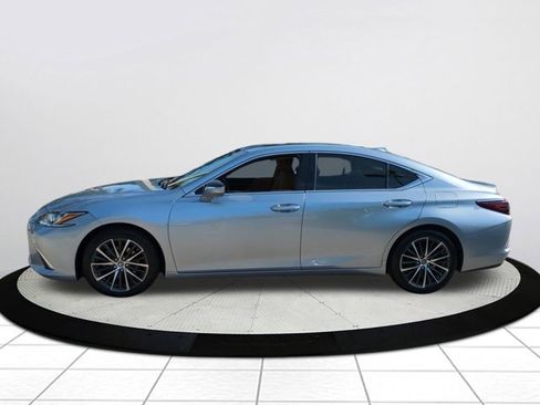 Certified 2022 Lexus ES 350 w/ Premium Package image 7