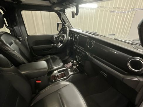 Used 2022 Jeep Wrangler Unlimited Sahara image 14